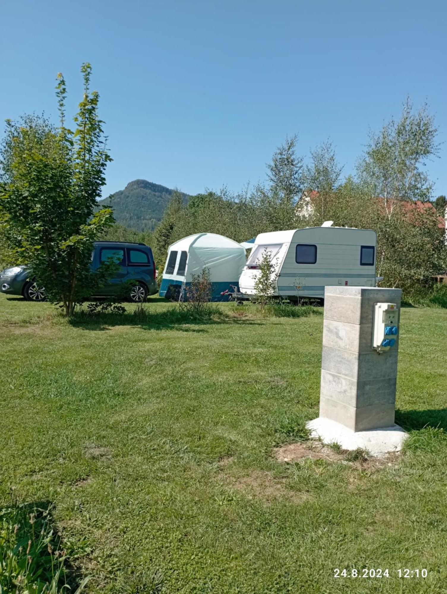 Campsite Stellplatz Bozanov